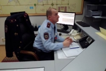 Полицейские провели для журналистов экскурсию по дежурной части УМВД